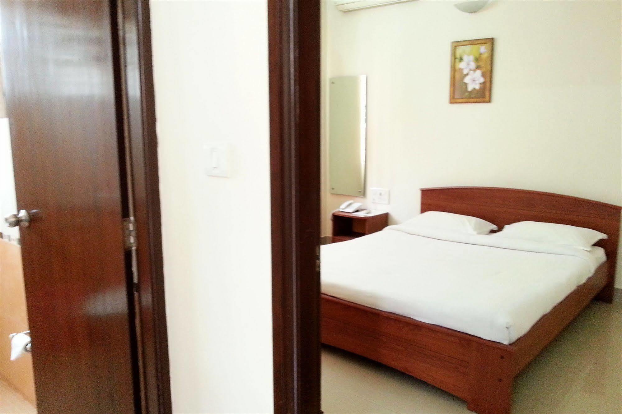 The Grand Serenity Apartment Hotel Bangalore Exterior photo